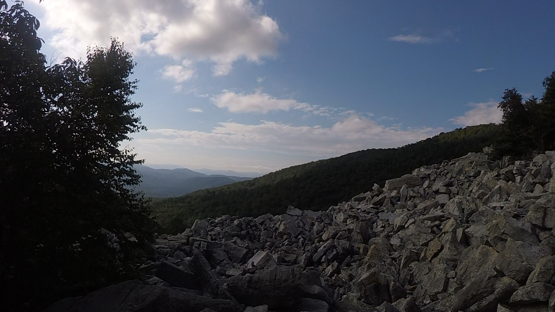 Hike Devil's Marbleyard 
