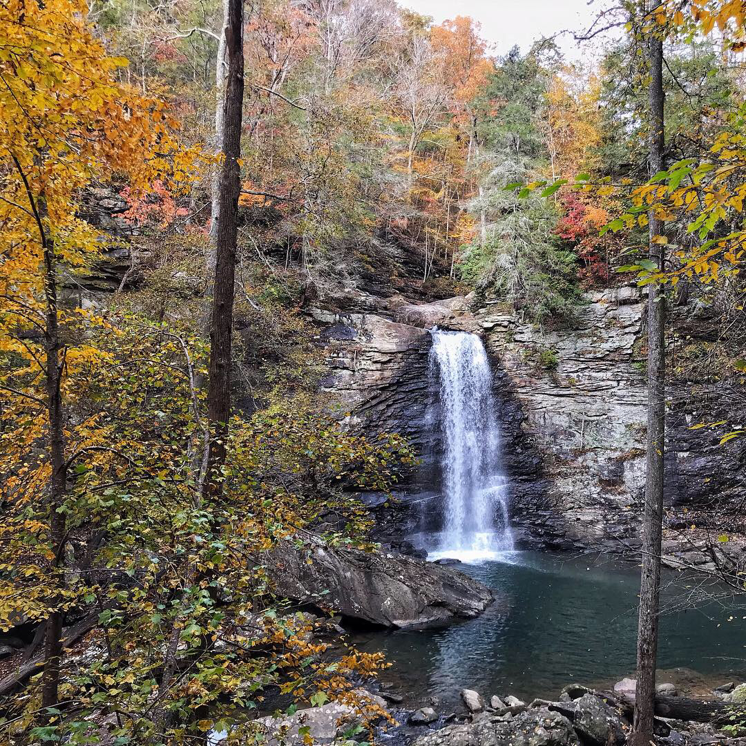Hike to Rainbow Falls
