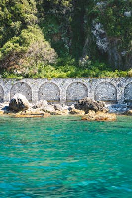Take a Boat Ride around the island of Capri