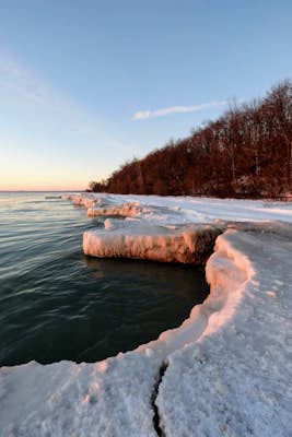 Hike the shore of Lake Michigan at Doctor's Park