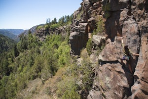 Climb Red Wagon at the Oak Creek Canyon Lookout