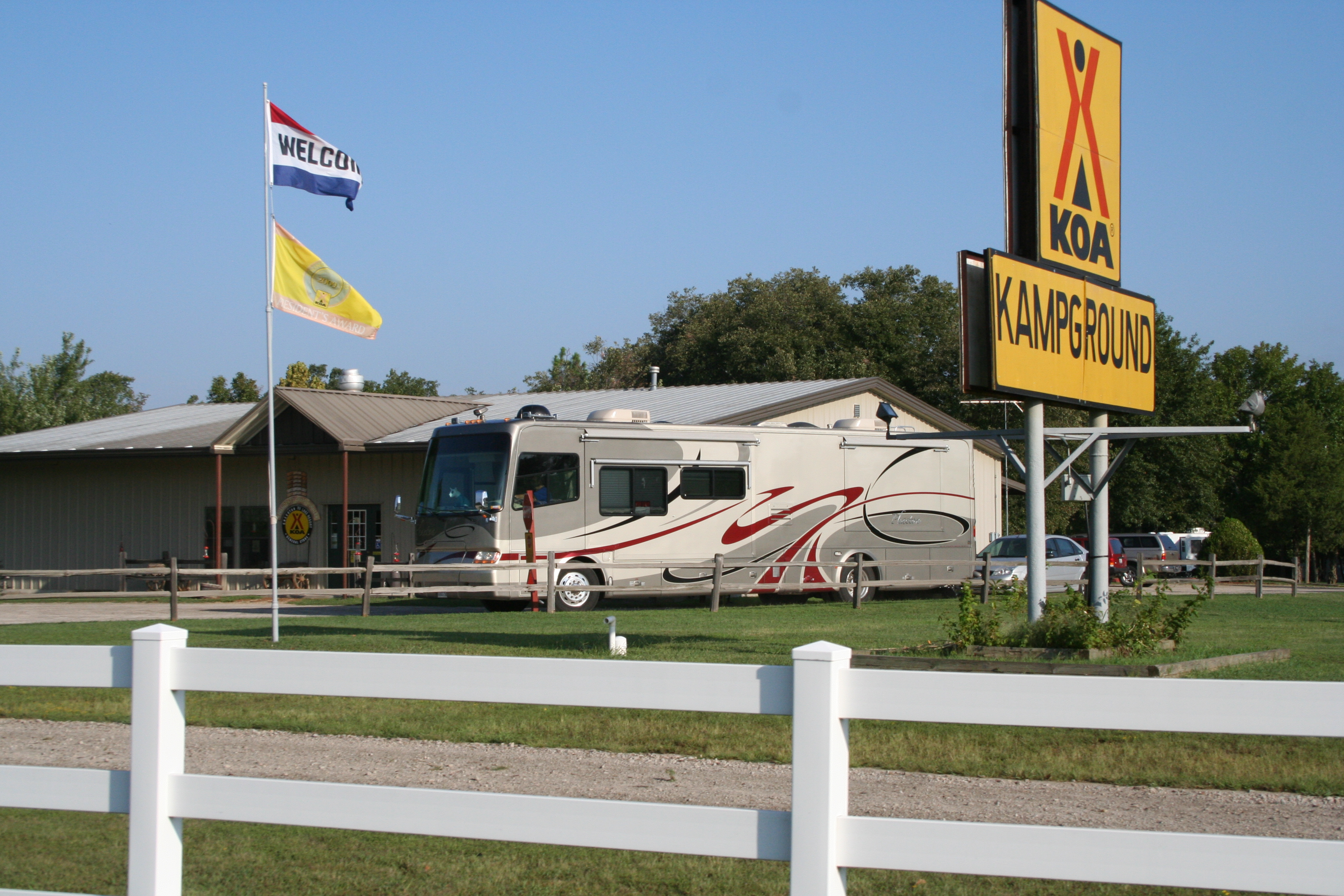 Lodging at Checotah / Lake Eufaula West KOA Holiday in Checotah, Oklahoma