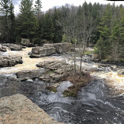 Hike the River Loop at Dells of the Eau Claire
