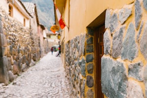 Explore the Town of Ollantaytambo