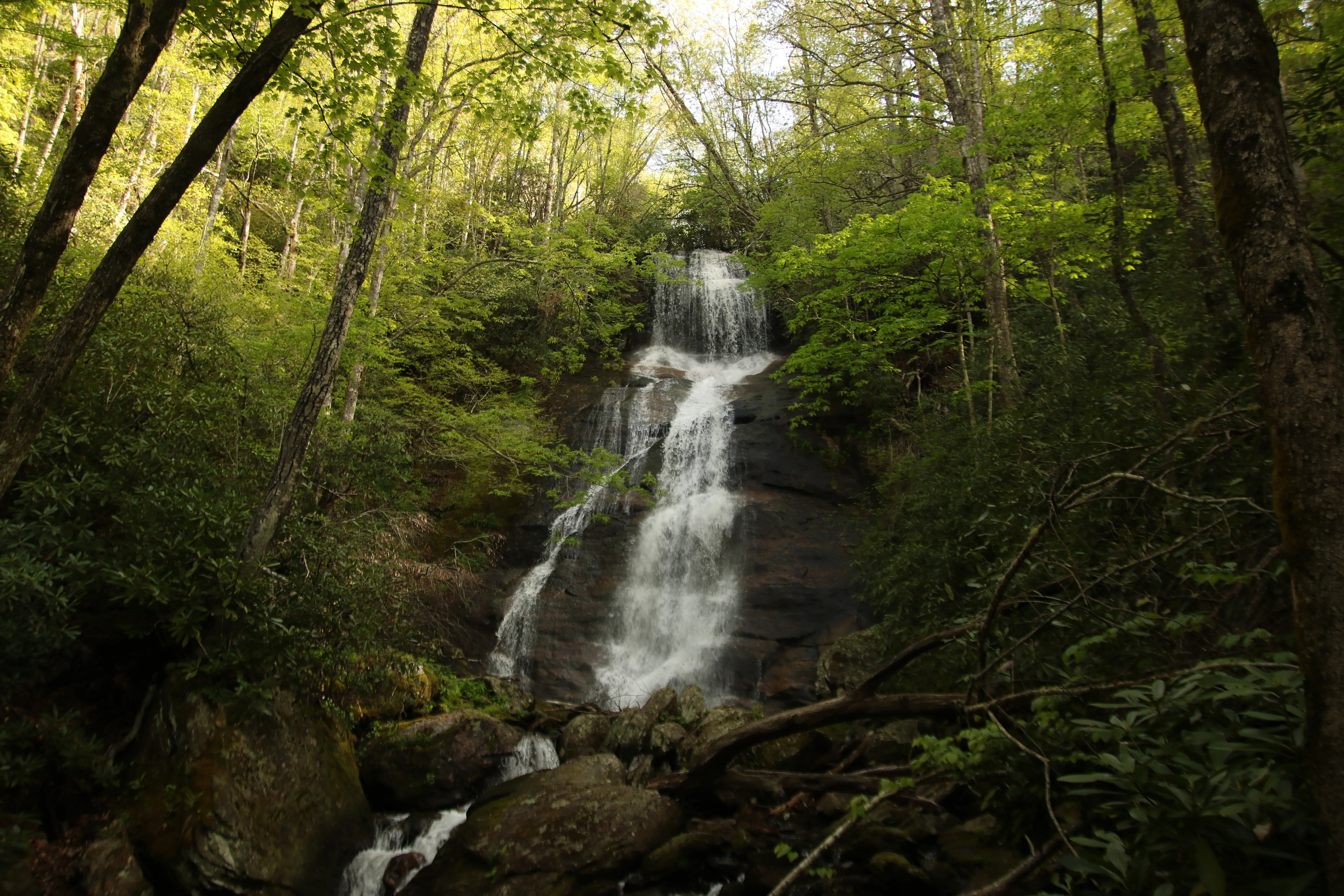 Hike to Dill Falls