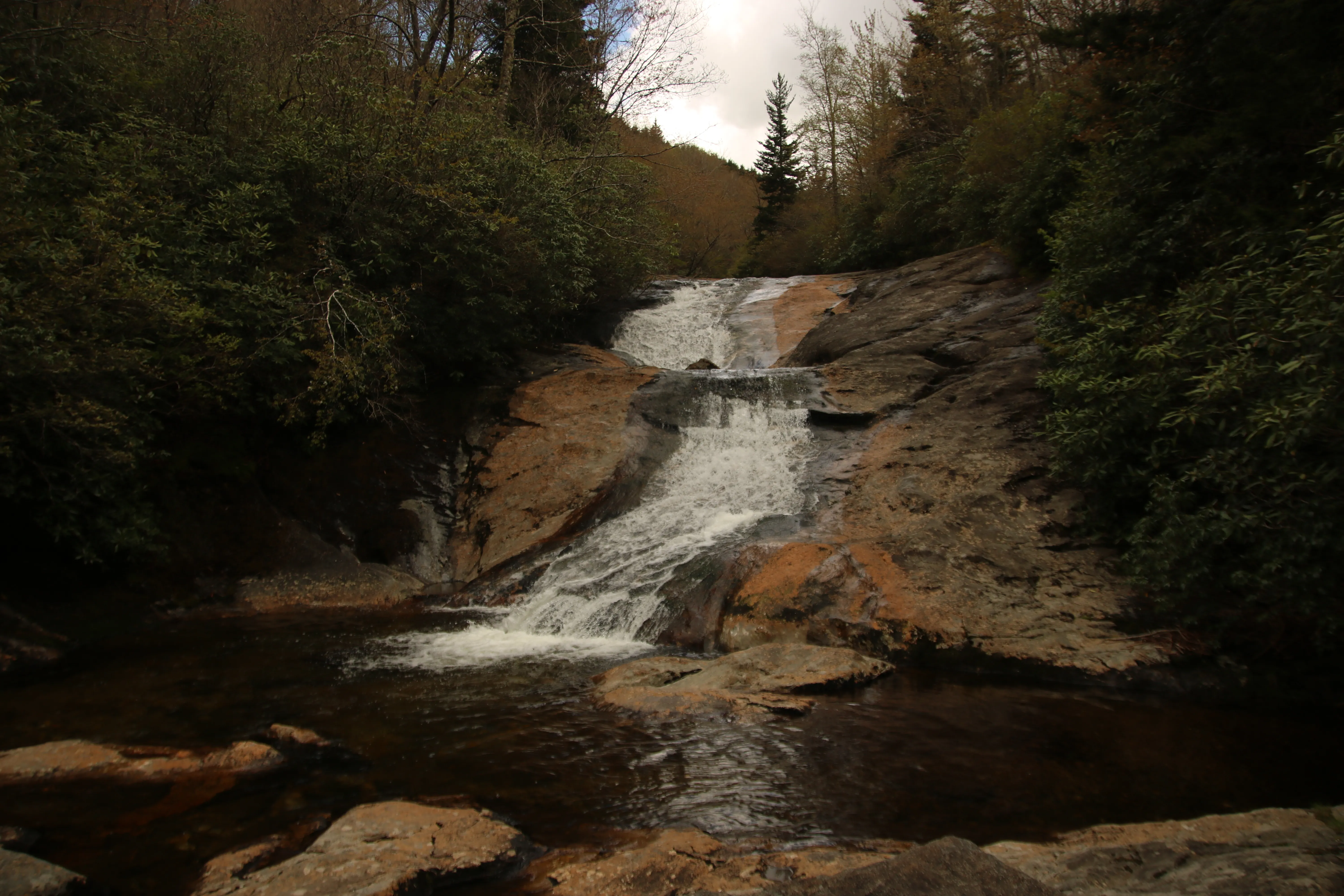 Hike to Bubling Spring Falls
