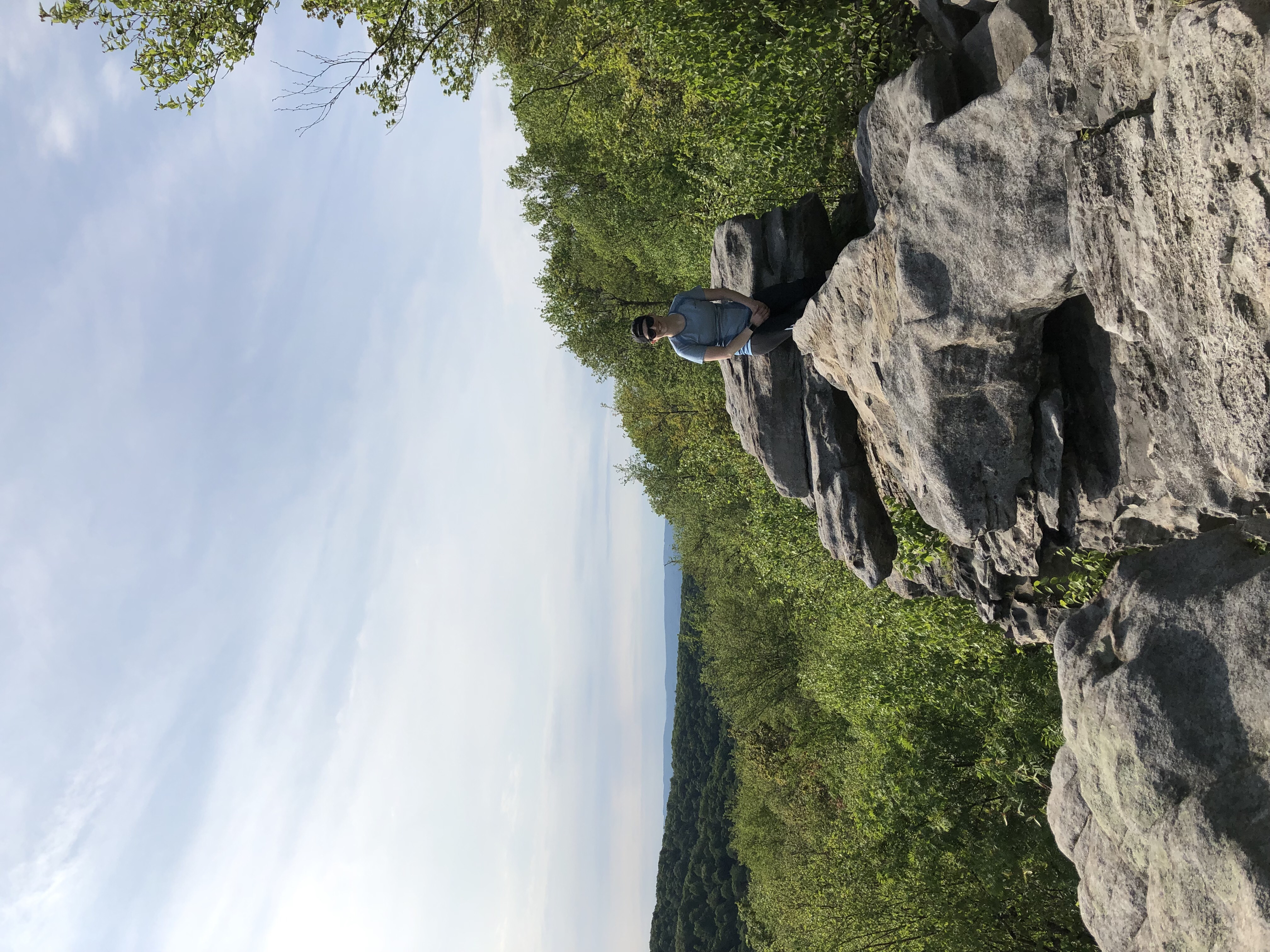 Hike to Wolf Rocks