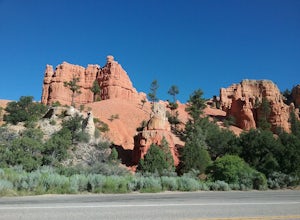 Drive the Scenic Byway 12 in Utah
