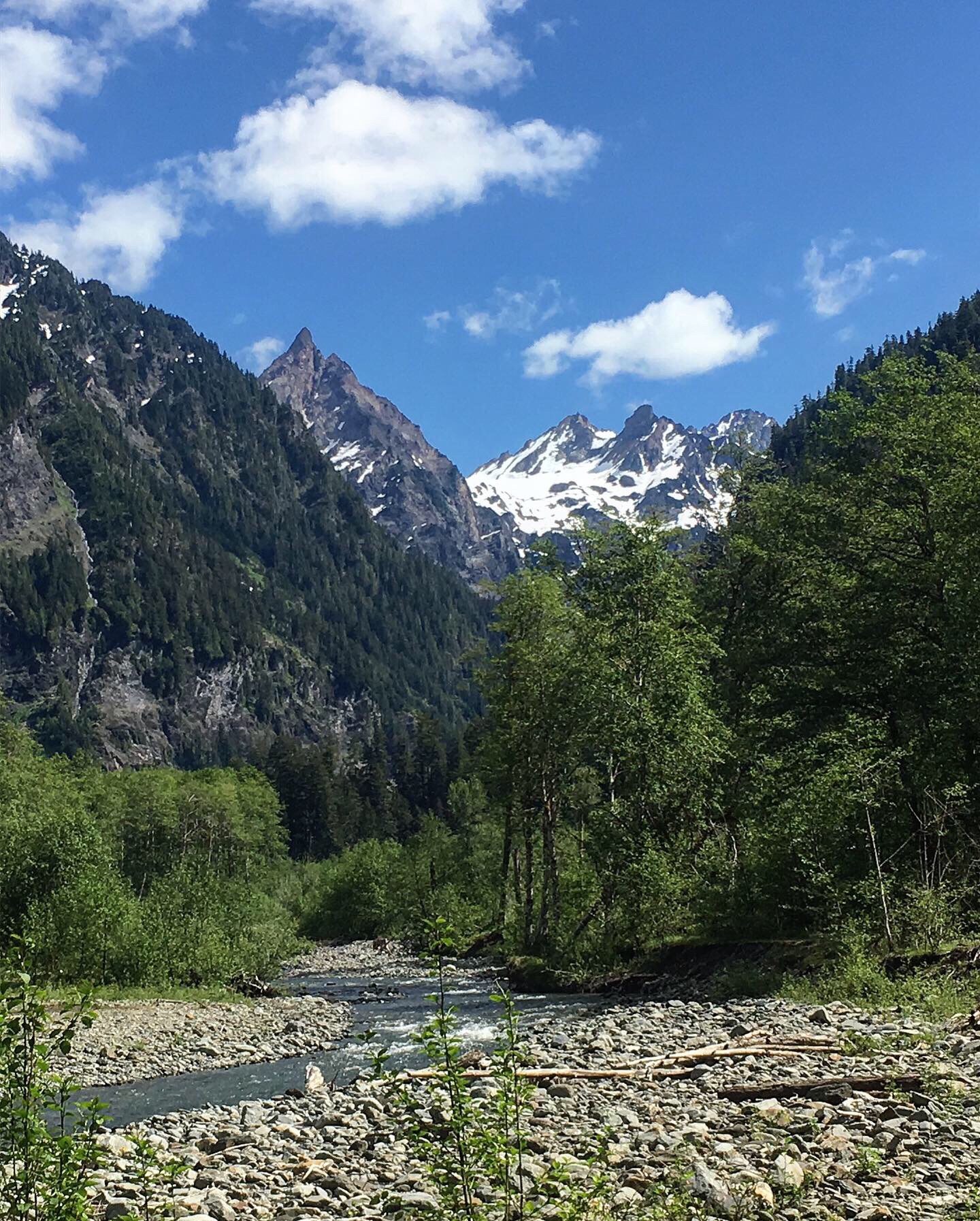 Backpack to Enchanted Valley Chateau