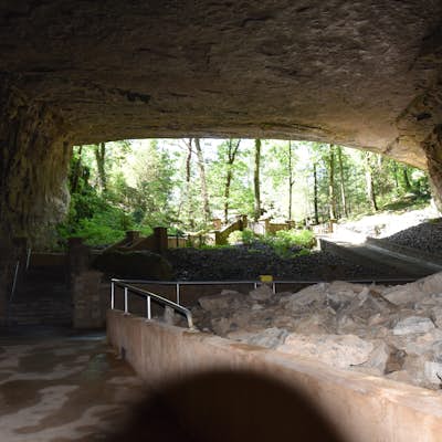 Visit the Cathedral Caverns