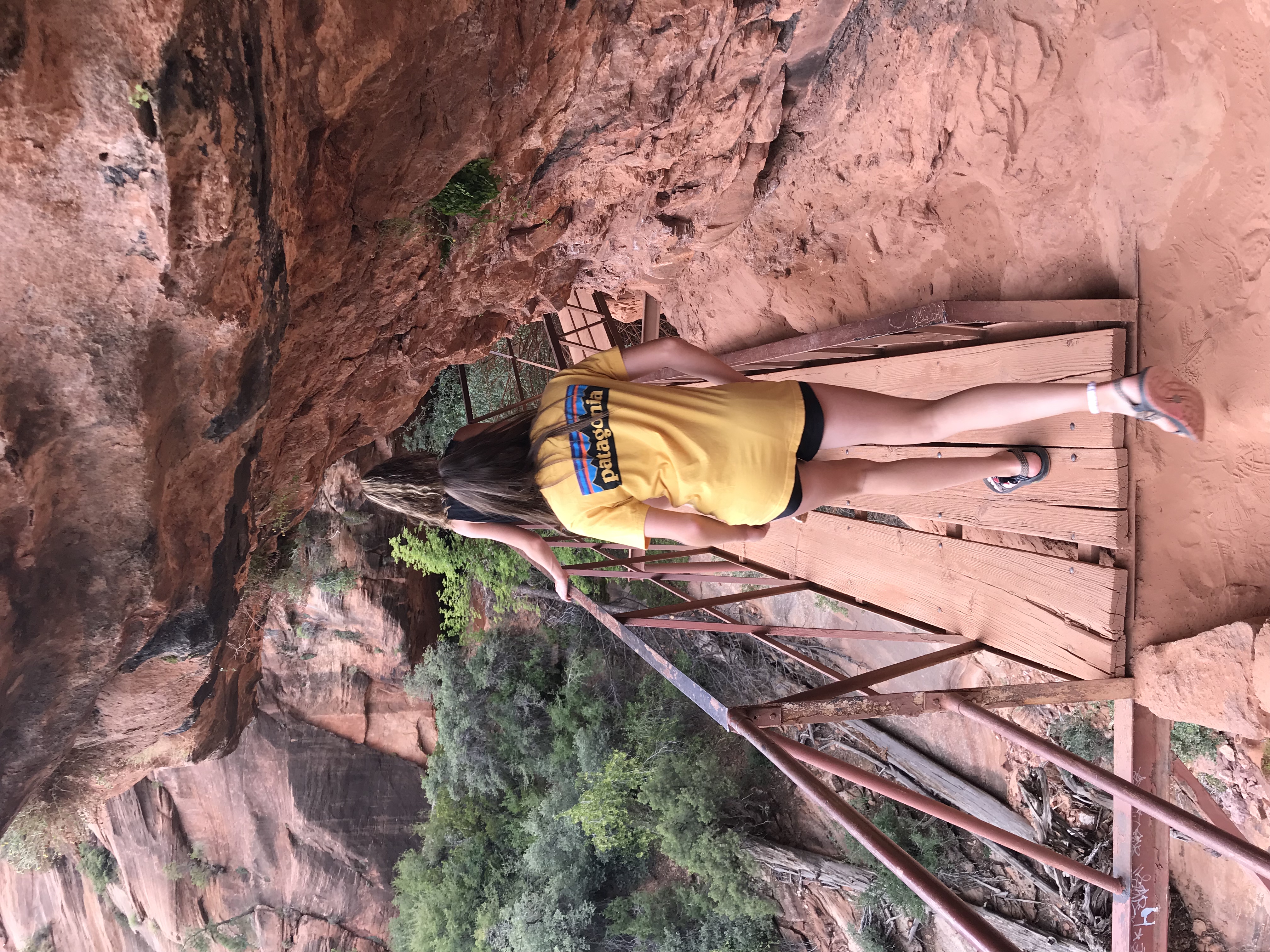 Canyon Overlook Trail