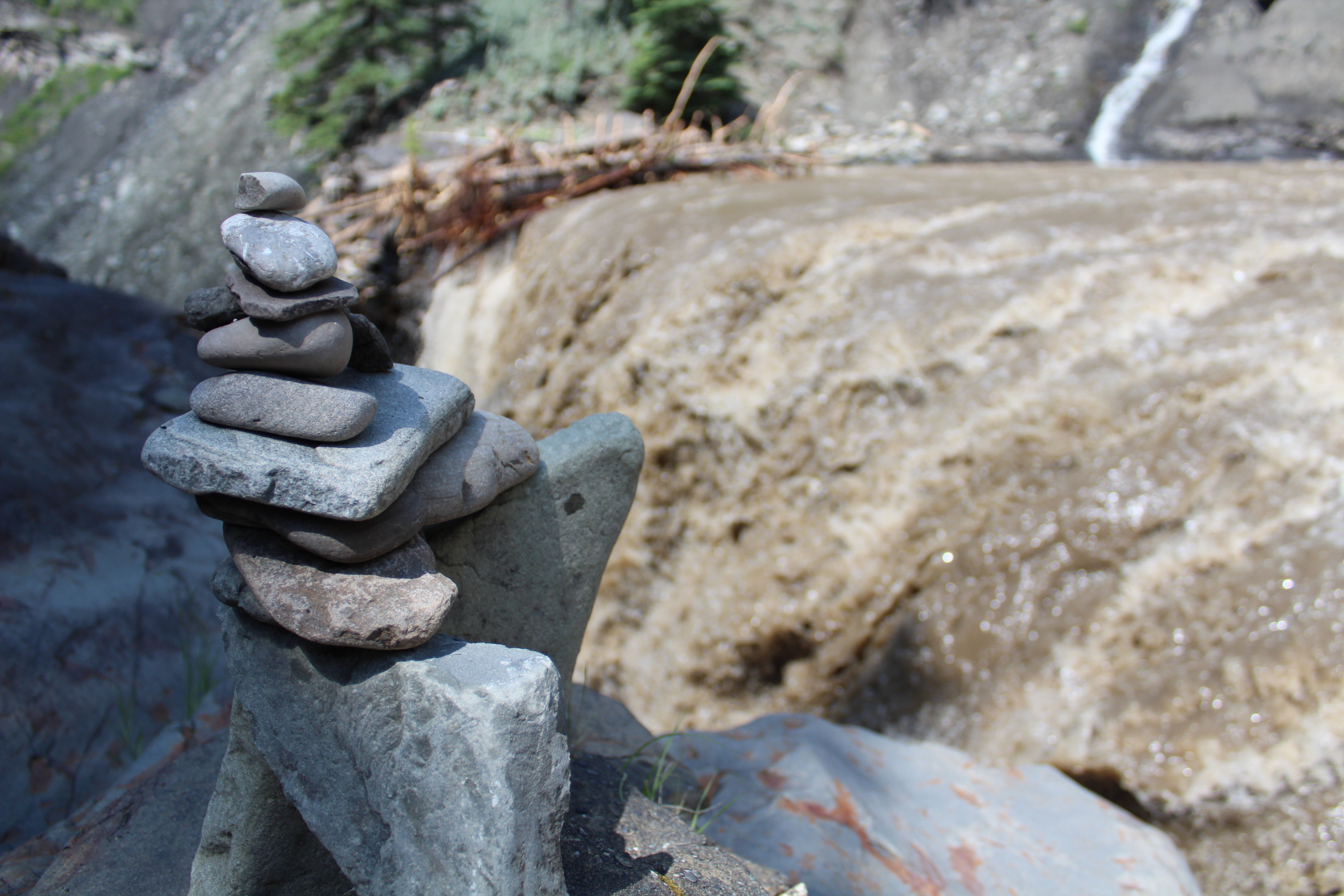 Hike to Muskeg Falls in Grande Cache
