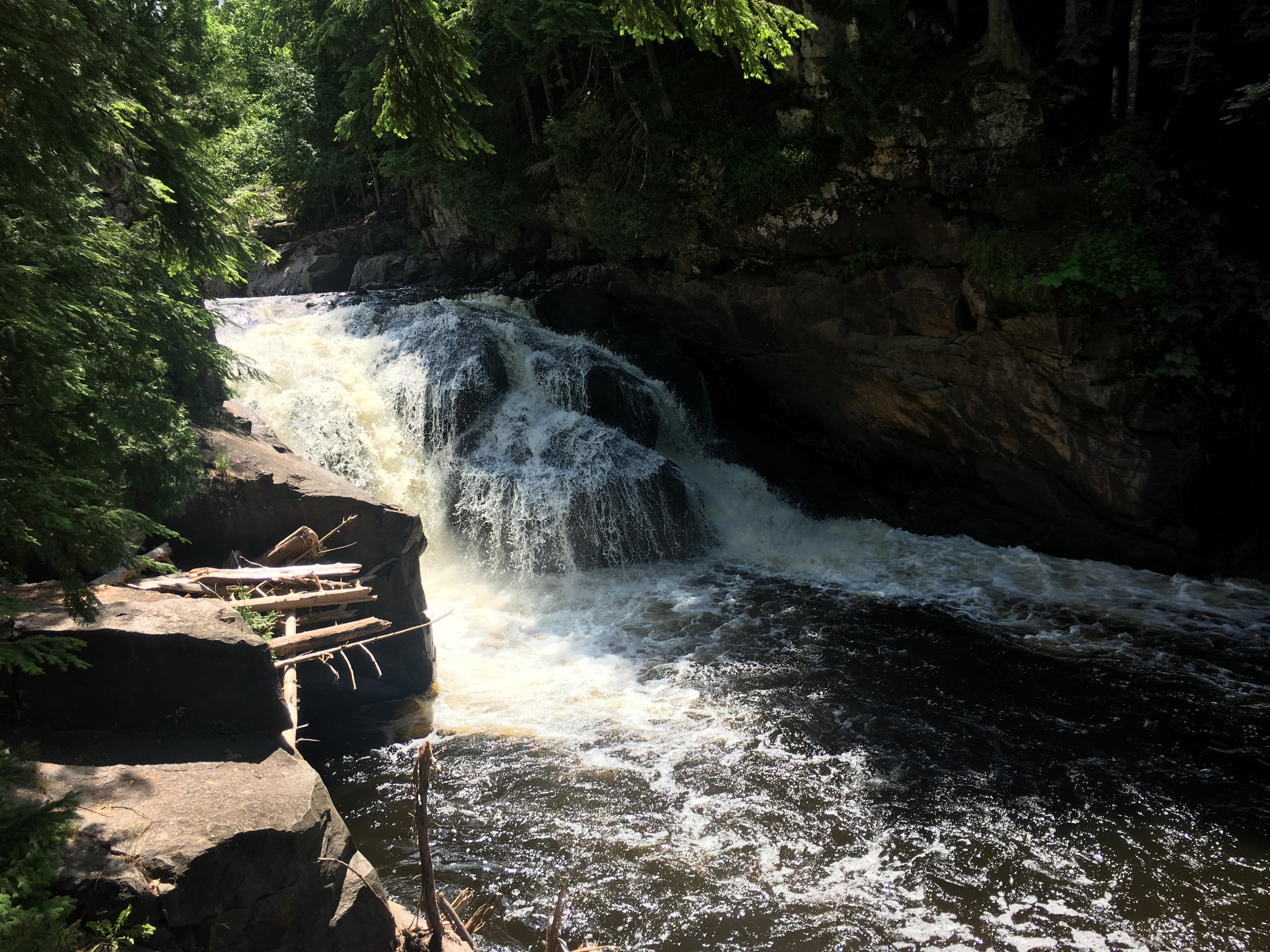 Hike to Sturgeon Falls