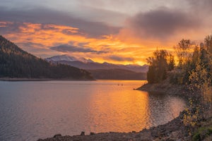 Drive around Hungry Horse Reservoir