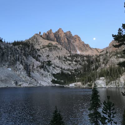 Bench Lakes Trail