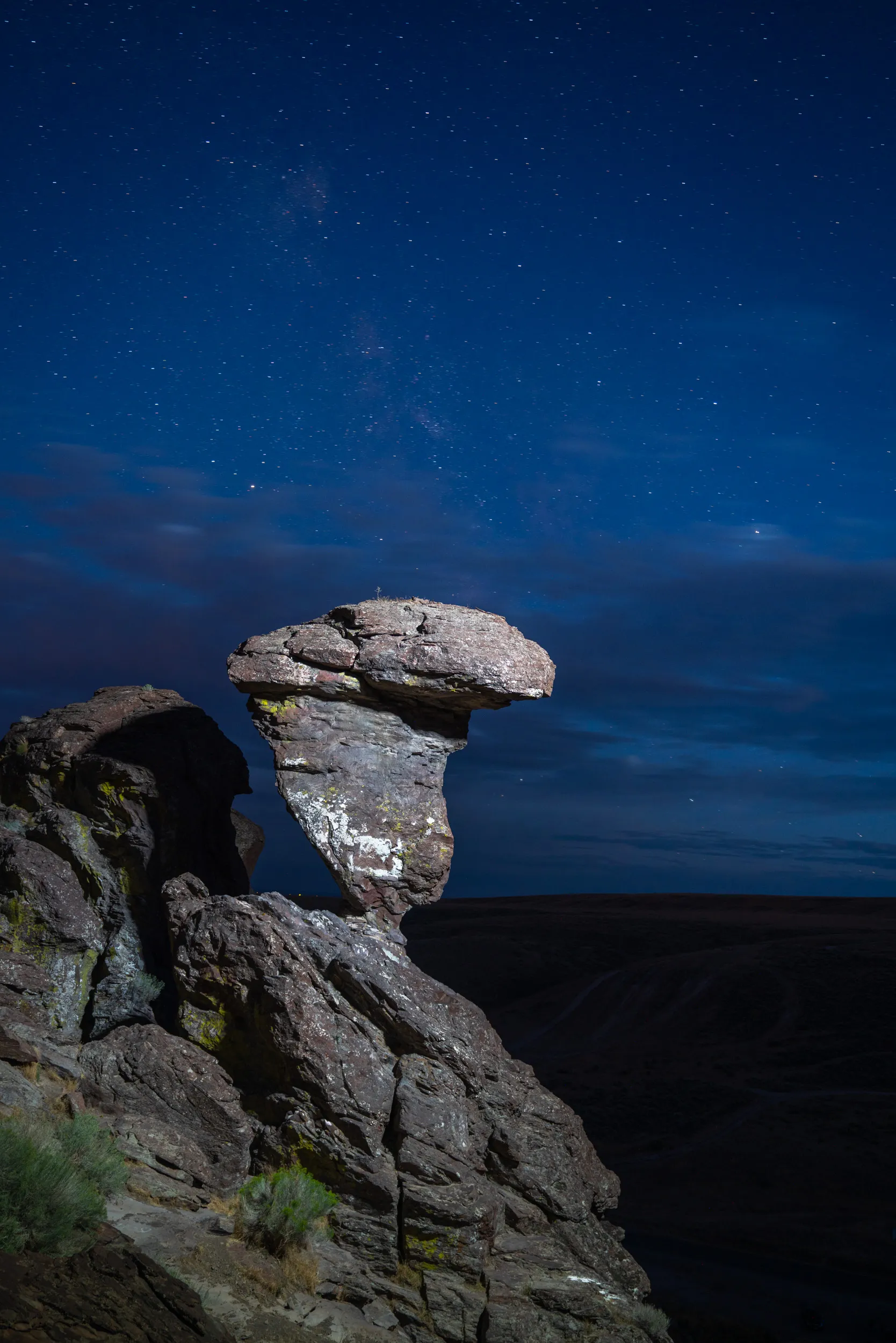 Photograph Balanced Rock at Night