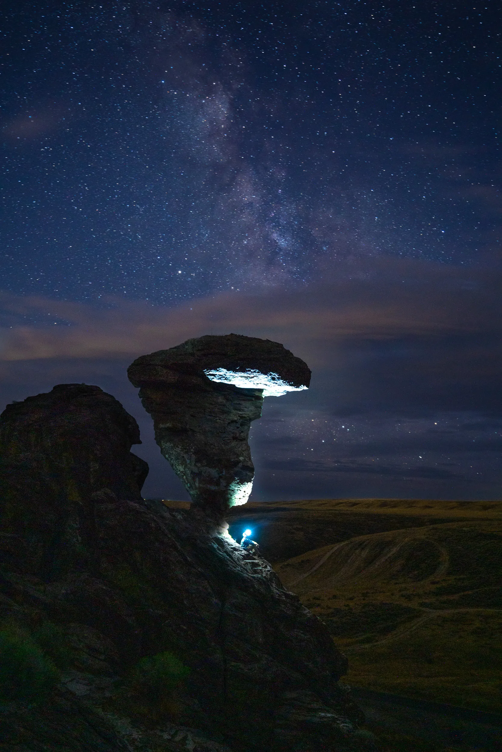 Photograph Balanced Rock at Night