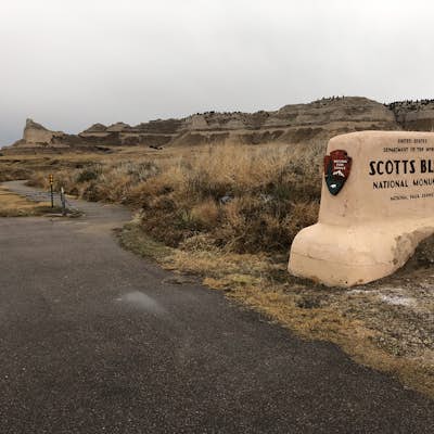 Explore Scotts Bluff National Monument