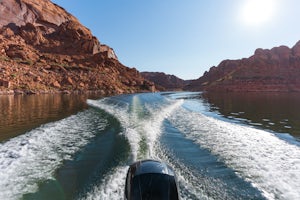 7 Reasons to Escape to Lake Powell This Fall