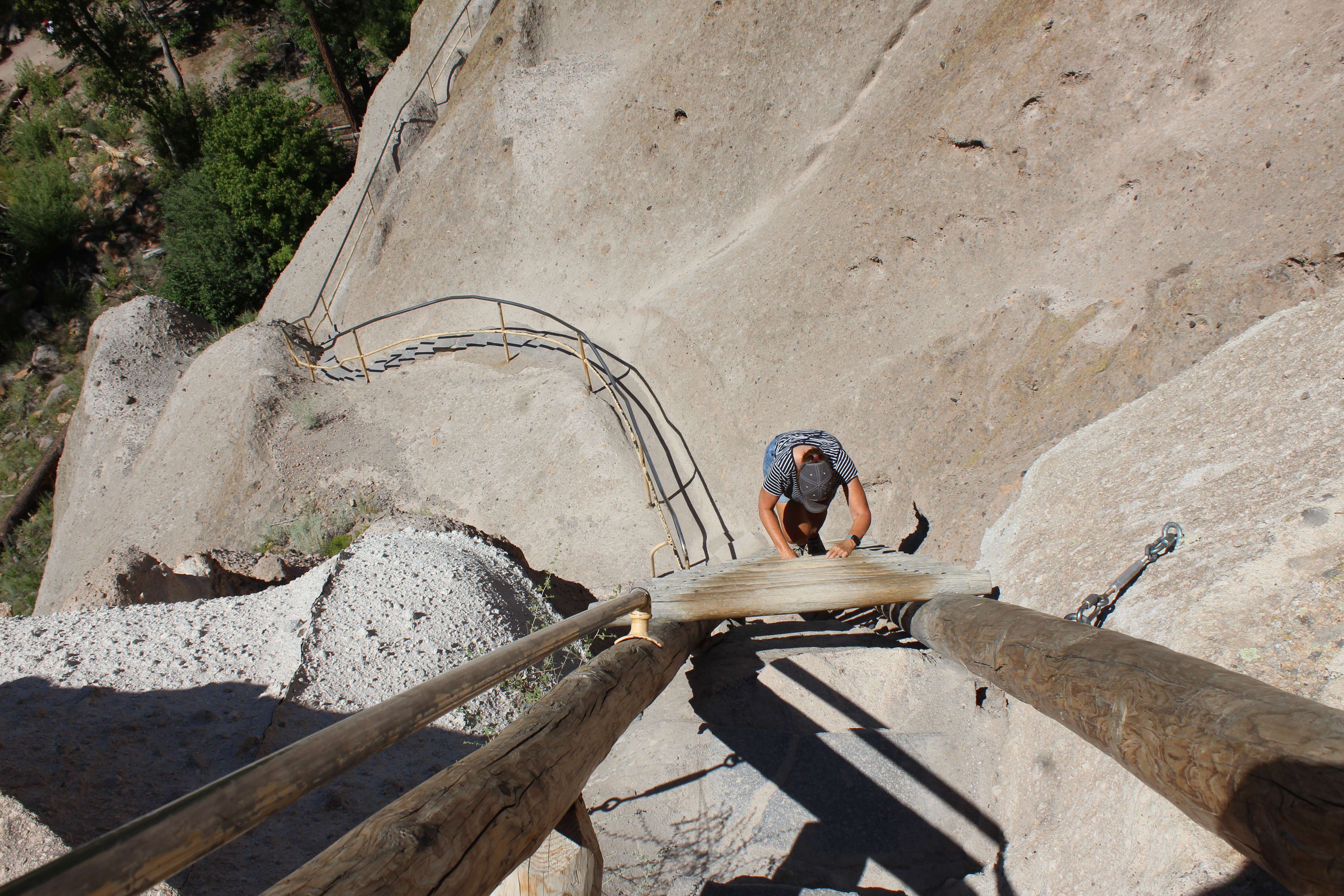 Hike to Alcove House