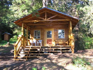 Lodging at Kegan Cove Cabin in Craig, Alaska