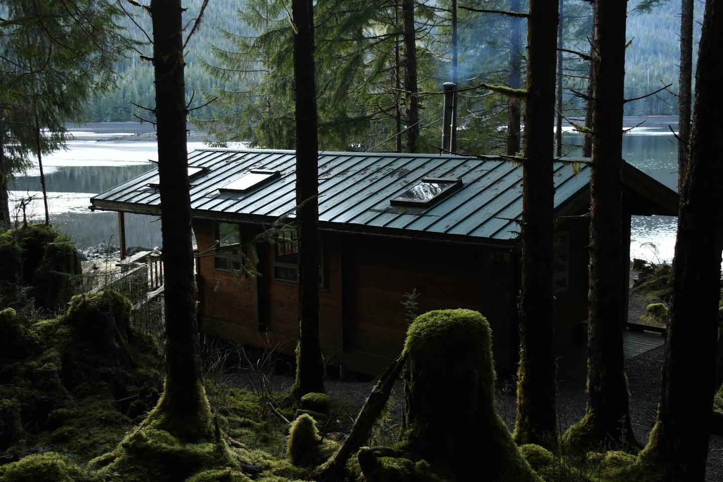 Lodging at Twelvemile Cabin in Craig, Alaska