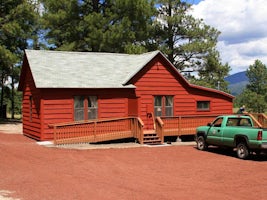 Spring Valley Cabin Bunkhouse