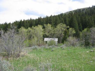 Lodging at Malad Summit Guard Station in Downey, Idaho
