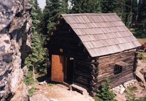 Cold Springs Peak Cabin
