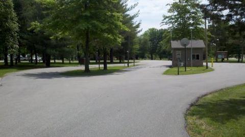 Dam West Rec. Area (Camp And Day)