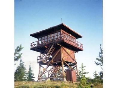 Lodging at Surveyors Lookout in Avery, Idaho