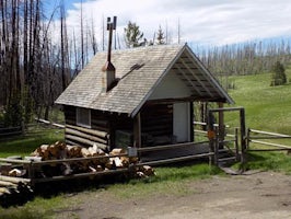 West Fork Cabin (S Of Ennis)