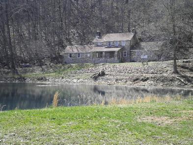Lodging at Fuchs House in Ellsinore, Missouri