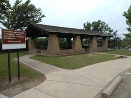 Veterans Lake Pavilion