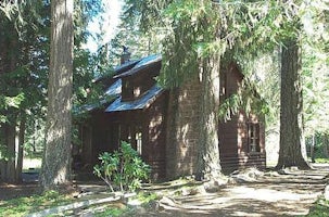 Clackamas Lake Historic Cabin