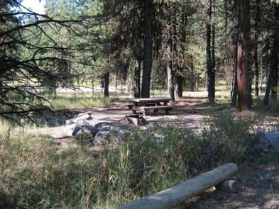 Lodging at Ochoco Divide Group Site in Prineville, Oregon
