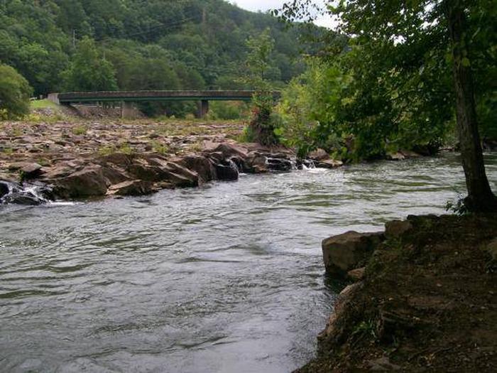 Lodging at Thunder Rock Campground in Copperhill, Tennessee