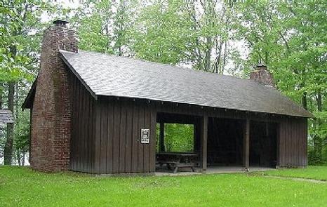 Spearhead Point Shelter