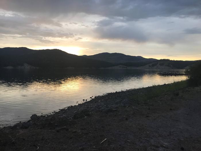 Kettle Falls Locust Grove Group Site