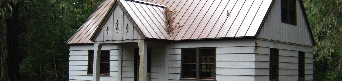 Peterson Prairie Cabin