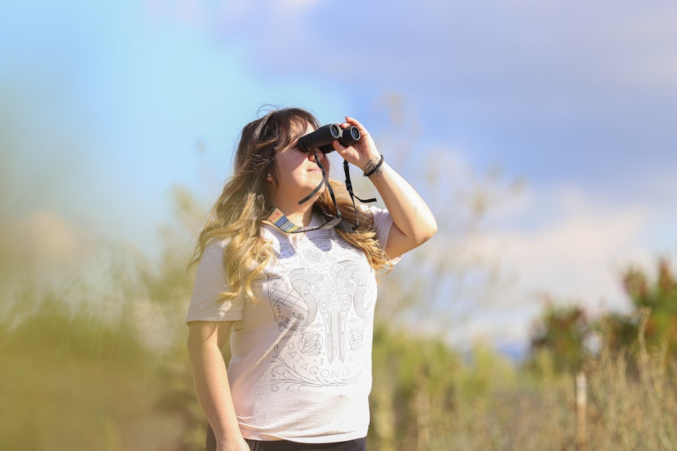 8x25 best sale binoculars review