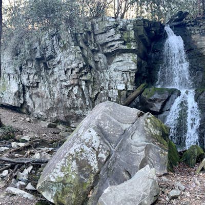 Hike to Baskins Creek Falls