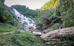 Hike to Mae Ya Waterfall