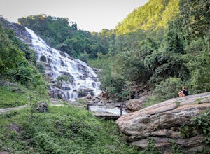 Hike to Mae Ya Waterfall