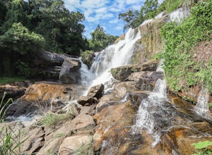 Explore Mae Klang Waterfall