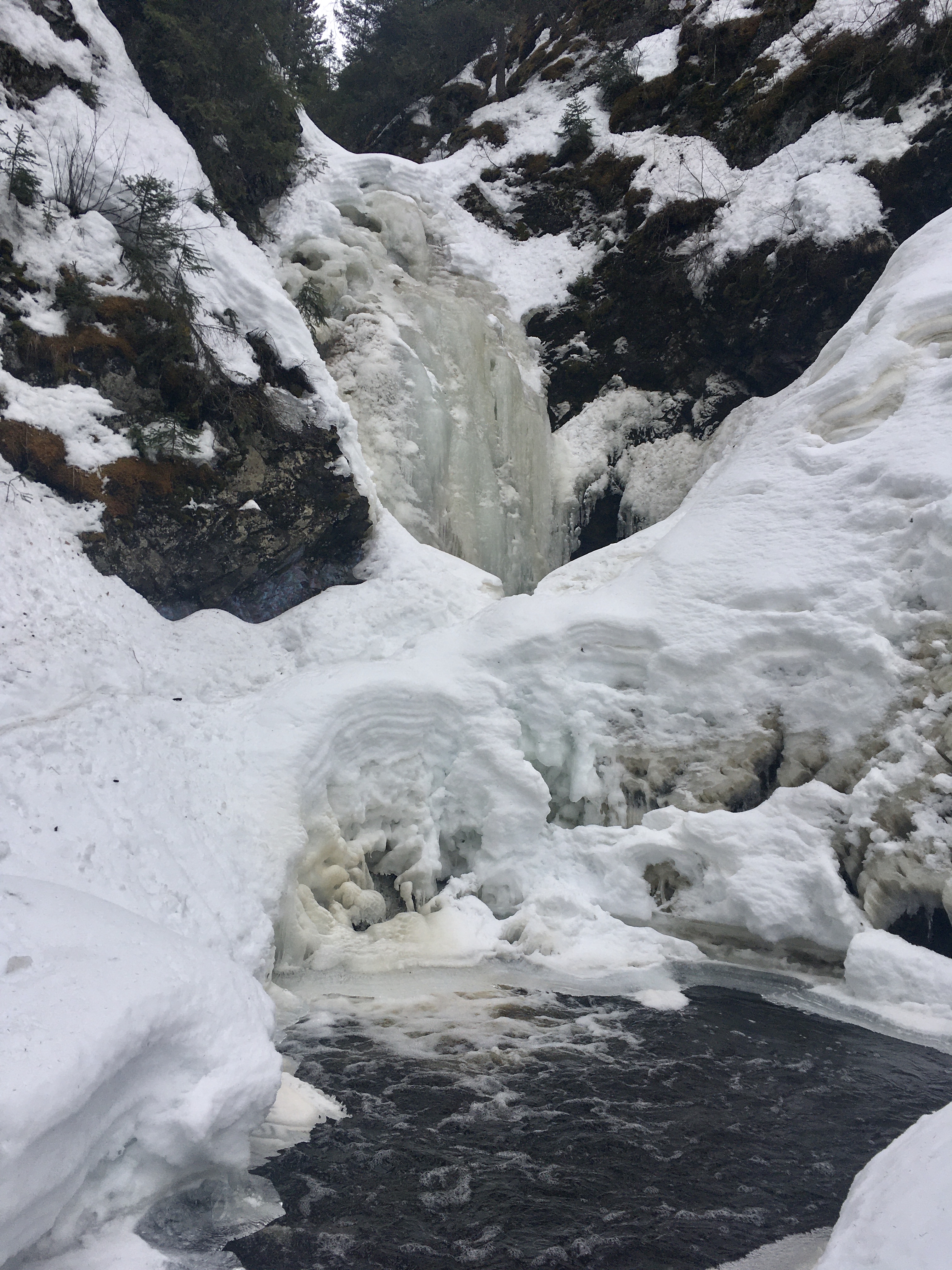 Explore Hixon Falls