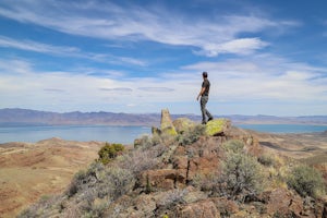 Hike to the Monkey Condos and Needle Rock