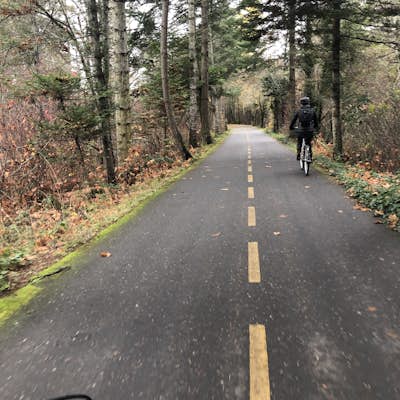 Bike along the Galloping Goose Trail 