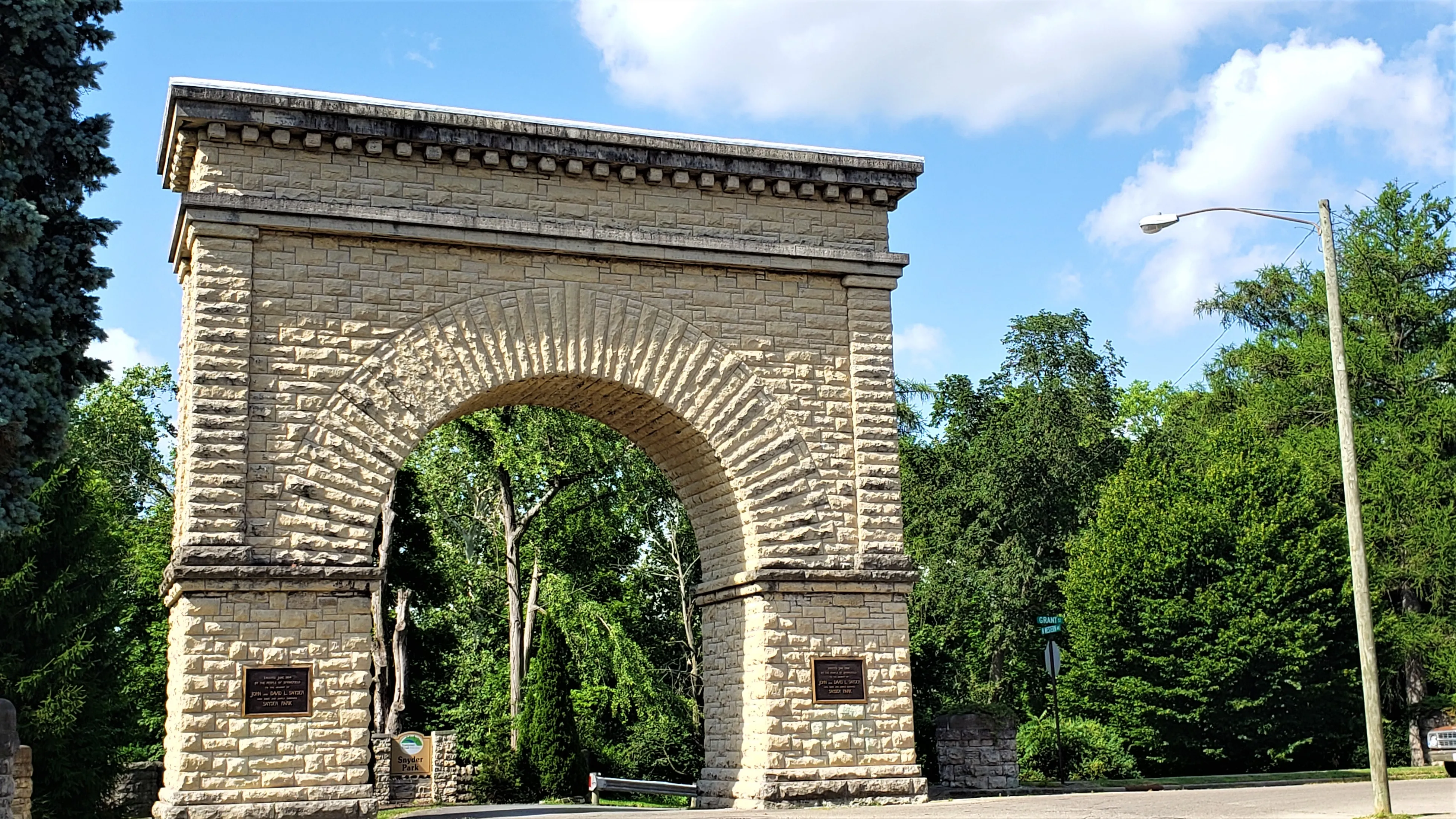 Disc Golf at Snyder Park