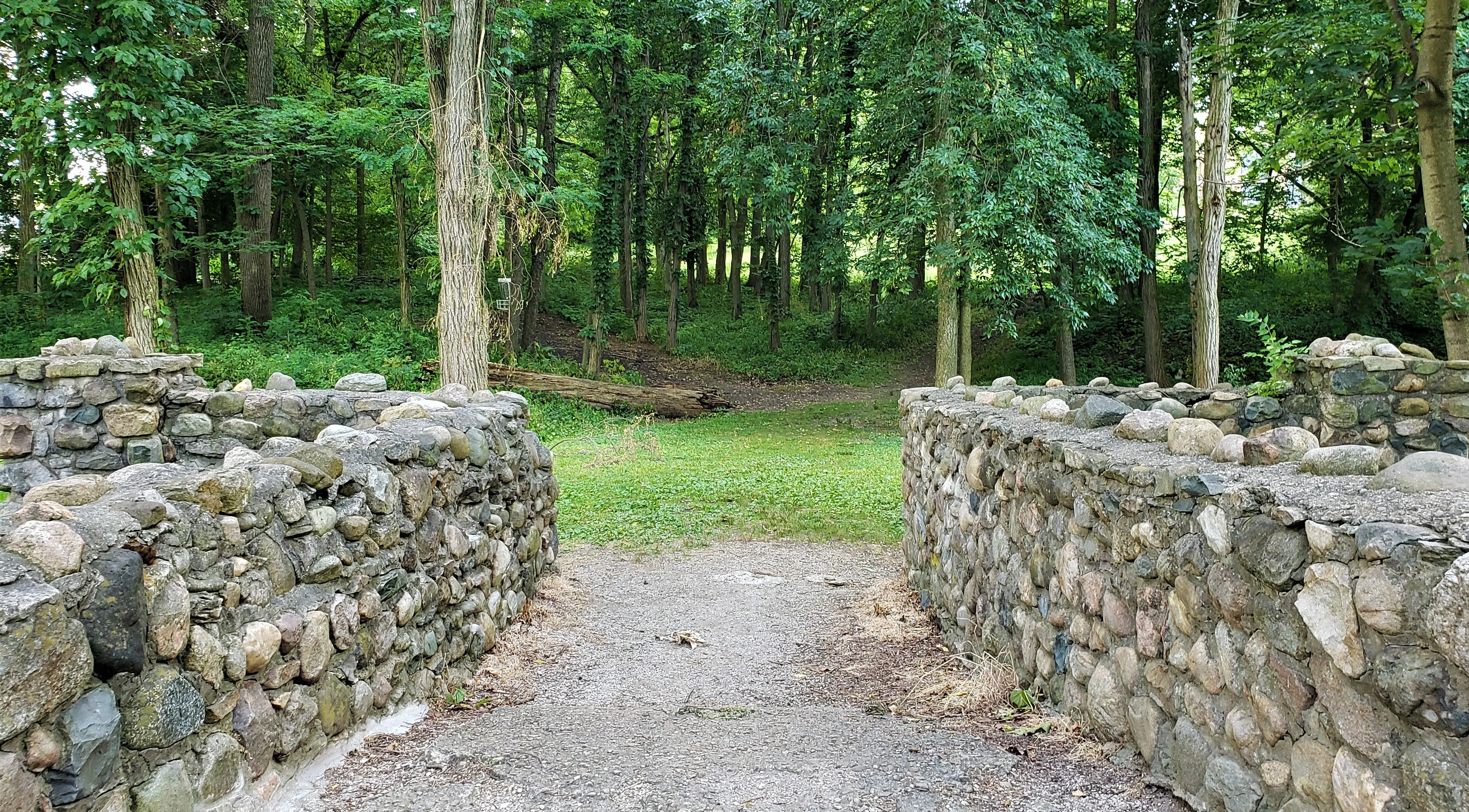 Disc Golf at Snyder Park